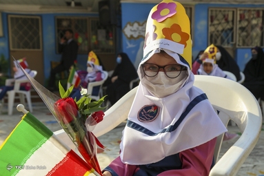 جشن شکوفه‌ها در مدارس - رشت