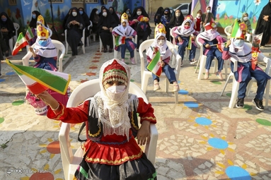 جشن شکوفه‌ها در مدارس - رشت