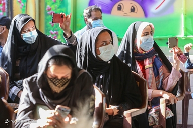 آئین آغاز سال تحصیلی با حضور وزیر دفاع - دبیرستان فرزانگان