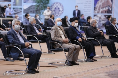 آغاز سال تحصیلی جدید در دانشگاه صنعتی شریف با حضور وزیر علوم