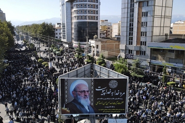 تشییع پیکر مطهر علامه حسن زاده آملی