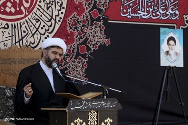 شاهچراغ چلّه نشین سوگ امام حسین (ع)