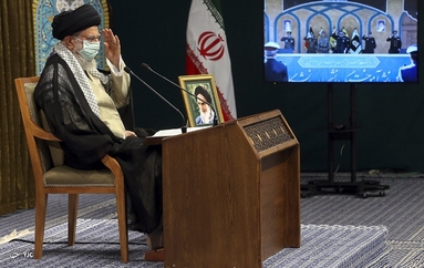 ارتباط تصویری فرمانده کل قوا با مراسم دانش‌آموختگی دانشجویان دانشگاه‌های افسری