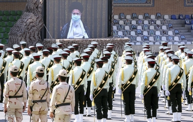 ارتباط تصویری فرمانده کل قوا با مراسم دانش‌آموختگی دانشجویان دانشگاه‌های افسری