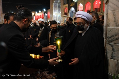 مراسم خطبه خوانی شب شهادت حضرت امام رضا (ع) - حرم مطهر رضوی