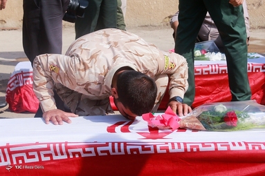 مراسم تبادل و استقبال از ۲۰ شهید تازه تفحص شده جنگ تحمیلی در مرز شلمچه 