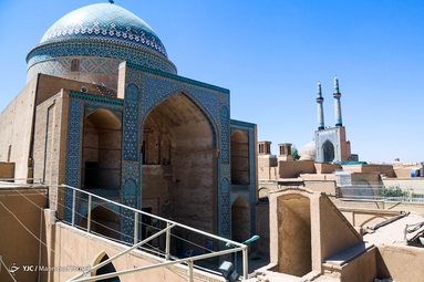 حال ناخوش بقعه سید رکن الدین یزد