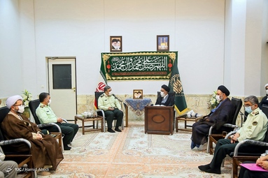 دیدار فرمانده ناجا با مراجع تقلید و علما