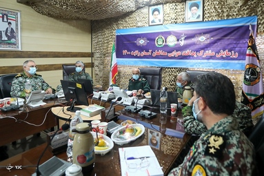 بازدید سردار رشید و امیر موسوی فرمانده کل ارتش از رزمایش مدافعان آسمان ولایت