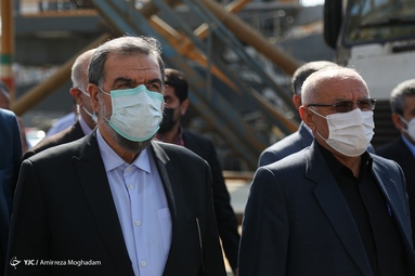 محسن رضایی معاون هماهنگی اقتصادی رییس جمهور در بازدید از طرح های صنعتی استان خوزستان