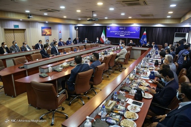 محسن رضایی معاون هماهنگی اقتصادی رییس جمهور در بازدید از طرح های صنعتی استان خوزستان
