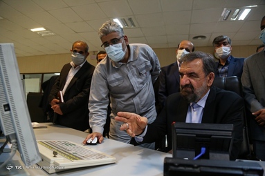 محسن رضایی معاون هماهنگی اقتصادی رییس جمهور در بازدید از طرح های صنعتی استان خوزستان