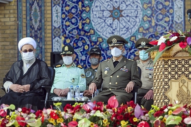 صبحگاه مشترک نیروهای نظامی و انتظامی - مسجد جمکران