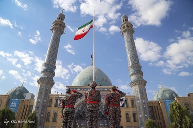 صبحگاه مشترک نیروهای نظامی و انتظامی - مسجد جمکران