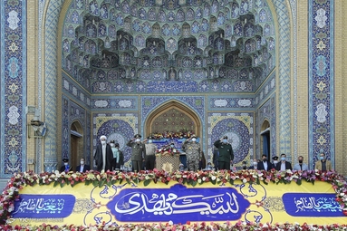 صبحگاه مشترک نیروهای نظامی و انتظامی - مسجد جمکران