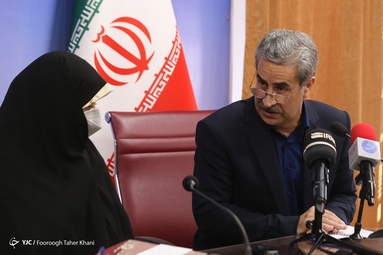 مراسم امضای تفاهم نامه معاونت امور زنان و خانواده و معاونت توسعه روستایی و مناطق محروم و تجلیل از برخی زنان روستایی