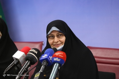 مراسم امضای تفاهم نامه معاونت امور زنان و خانواده و معاونت توسعه روستایی و مناطق محروم و تجلیل از برخی زنان روستایی
