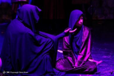 نمایش  نقاشی روی چوب