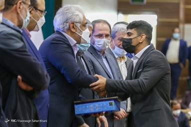 مراسم تجلیل از قهرمانان ورزشی کشور