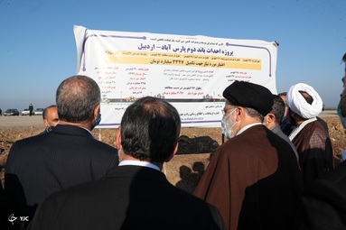 بازدید رئیس جمهور از پروژه باند دوم جاده پارس آباد - اردبیل و مجموعه گلخانه