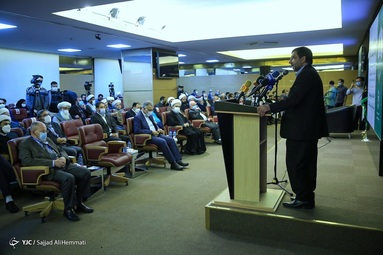 بازدید میهمانان خارجی سی‌وپنجمین کنفرانس وحدت از برج میلاد