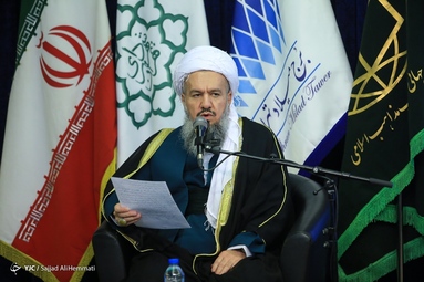 بازدید میهمانان خارجی سی‌وپنجمین کنفرانس وحدت از برج میلاد