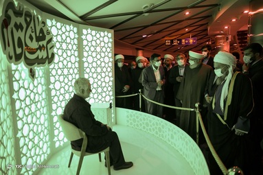 بازدید میهمانان خارجی سی‌وپنجمین کنفرانس وحدت از برج میلاد
