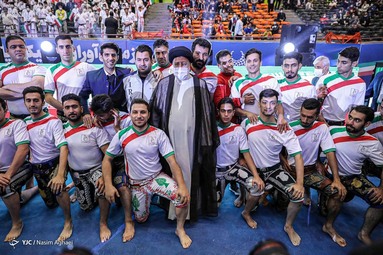 مراسم اهدای بازوبند پهلوانی سال ۱۴۰۰ و تجلیل از مدال آوران المپیک و پارالمپیک