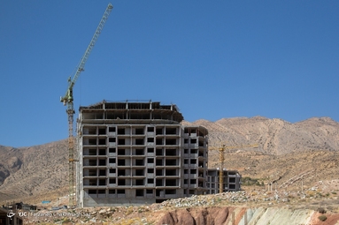 ساخت و ساز بی رویه در کوه های دراک - شیراز
