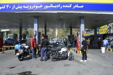 توقف توزیع بنزین در جایگاه‌های سوخت - تهران