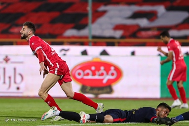 پرسپولیس تهران ۲ - نساجی مازندران ۱