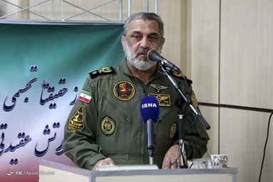 مراسم بهره‌برداری از هواپیمای فرندشیپ تازه بازآمد شده هوانیروز