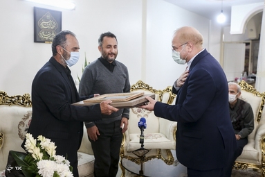دیدار رئیس مجلس با خانواده شهید جمال محمدشاهی