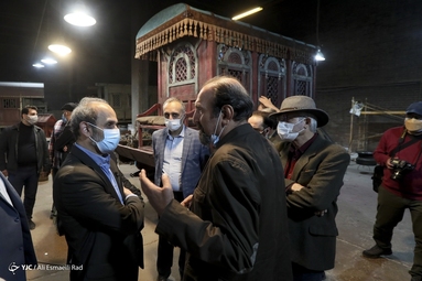 بازدید رئیس رسانه ملی از پشت صحنه سریال‌های سیما