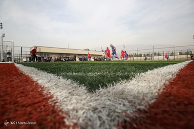 بازی دربی تیم پیشکسوتان استقلال و پرسپولیس در فینال جام شهید طهرانی