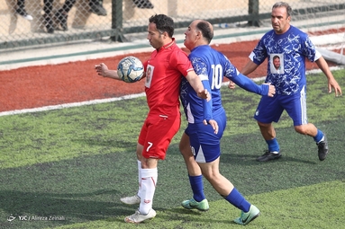 بازی دربی تیم پیشکسوتان استقلال و پرسپولیس در فینال جام شهید طهرانی