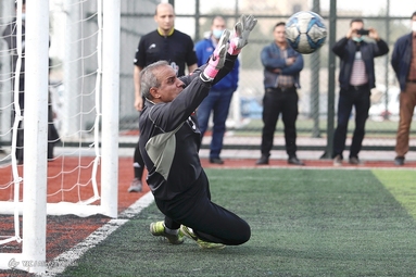 بازی دربی تیم پیشکسوتان استقلال و پرسپولیس در فینال جام شهید طهرانی