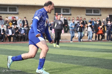 بازی دربی تیم پیشکسوتان استقلال و پرسپولیس در فینال جام شهید طهرانی