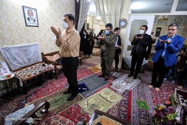 دیدار قاضی زاده هاشمی معاون رئیس جمهور و رئیس بنیاد شهید و امور ایثارگران با خانواده شهدا و ایثارگران