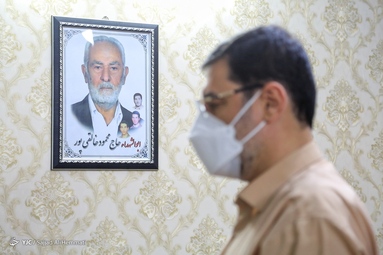 دیدار قاضی زاده هاشمی معاون رئیس جمهور و رئیس بنیاد شهید و امور ایثارگران با خانواده شهدا و ایثارگران
