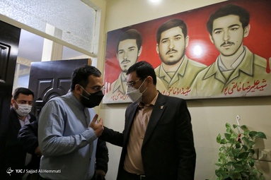 دیدار قاضی زاده هاشمی معاون رئیس جمهور و رئیس بنیاد شهید و امور ایثارگران با خانواده شهدا و ایثارگران