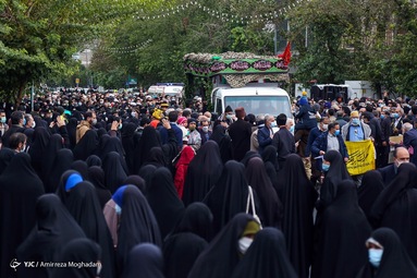 مراسم تشییع پیکر مطهر شهیده «فاطمه اسدی» پس از اقامه نماز جمعه امروز تهران