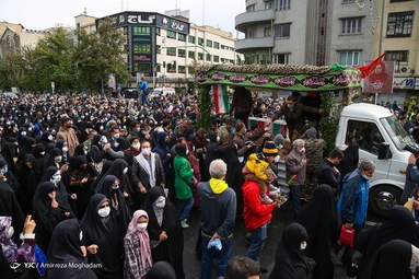 مراسم تشییع پیکر مطهر شهیده «فاطمه اسدی» پس از اقامه نماز جمعه امروز تهران