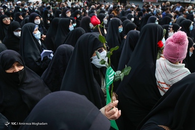 مراسم تشییع پیکر مطهر شهیده «فاطمه اسدی» پس از اقامه نماز جمعه امروز تهران