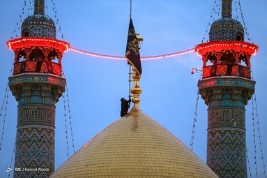 آیین تعویض پرچم حرم حضرت معصومه
