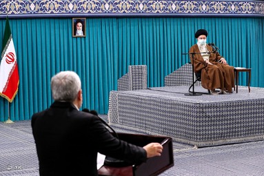 دیدار جمعی از نخبگان و استعدادهای برتر علمی با رهبر معظم انقلاب