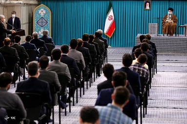 دیدار جمعی از نخبگان و استعدادهای برتر علمی با رهبر معظم انقلاب