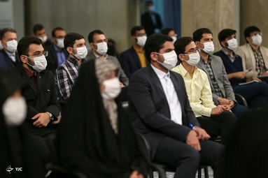 دیدار جمعی از نخبگان و استعدادهای برتر علمی با رهبر معظم انقلاب