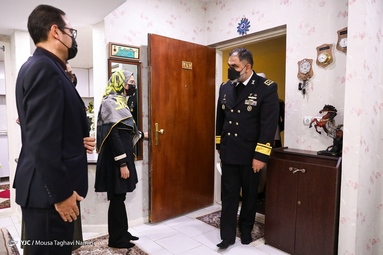 دیدار فرمانده نیروی دریایی ارتش با خانواده های شهدا و جانبازان