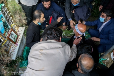 تشییع پیکر شهید مدافع حرم «محمد رضا بیات»